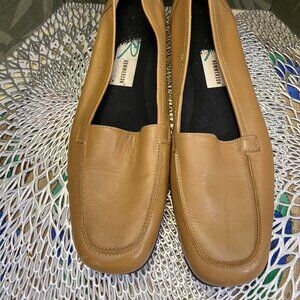 EUC.Ros Hommerson Tan soft Leather Slip ons-9